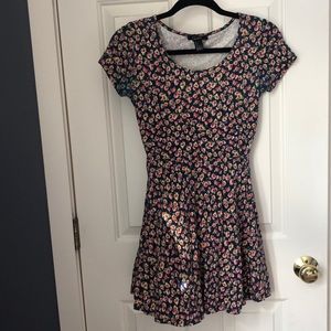 Adorable floral print dress